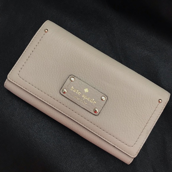 Kate spade wallet - Picture 1 of 7